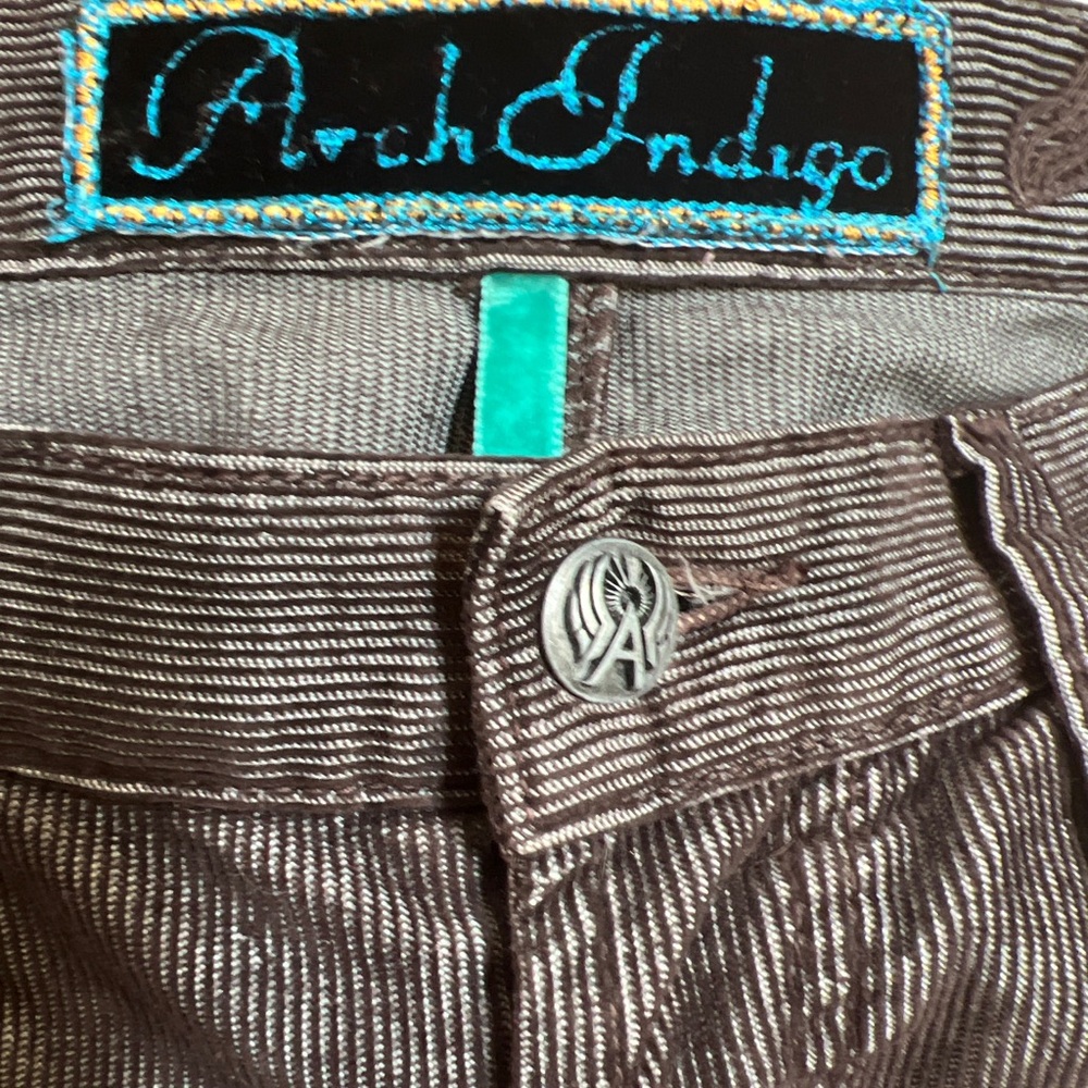 Arch Indigo LA Handcrafted Low Rise Dark Blue Corduroy Jeans/Pants, Size 27